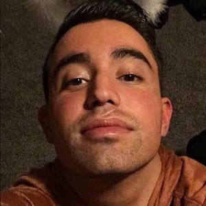 Meet your Posher, Travis